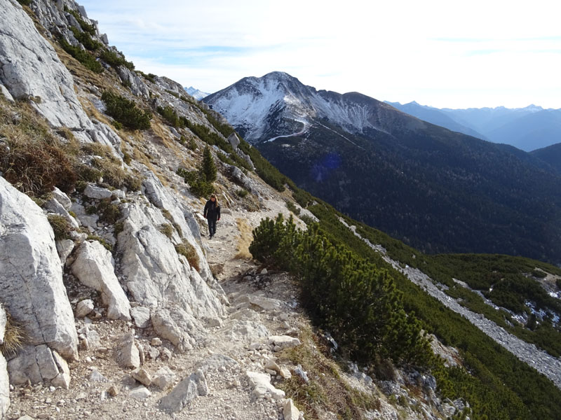 Corno Bianco (Weisshorn)  m.2317 ....dal Passo Oclini